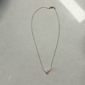 Rose gold pearl necklace